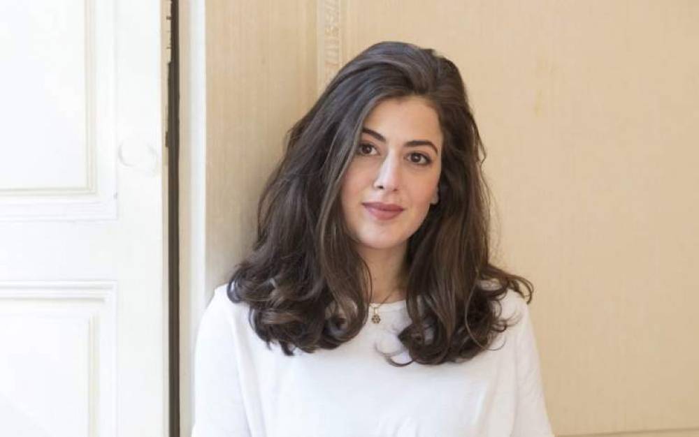 Abigail Assor finaliste du Goncourt du premier roman pour “Aussi riche que le roi”