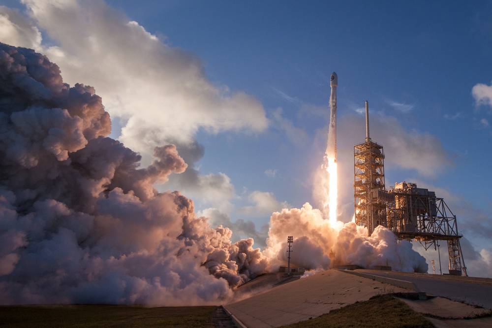 Des débris de la Falcon 9 de SpaceX chutent accidentellement dans une ferme