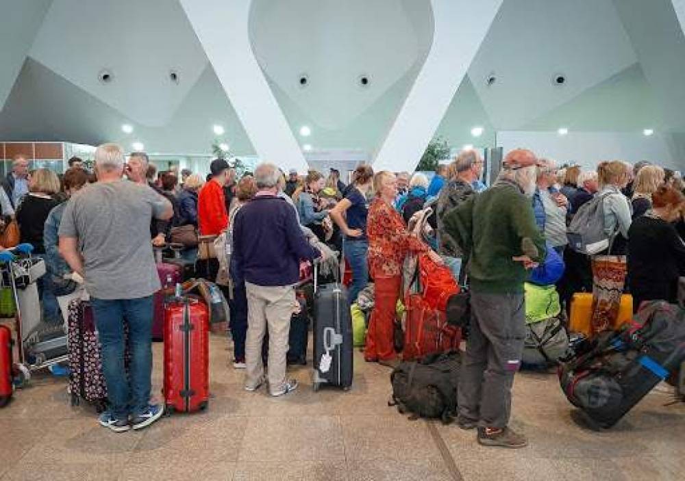 Des avions et ferries pour rapatrier les touristes français et espagnols bloqués au Maroc