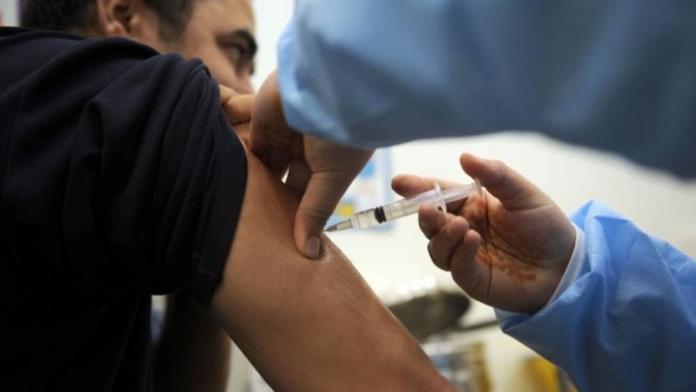 Covid-19: pourquoi donc des candidats éligibles au vaccin reportent-ils leur rendez-vous?