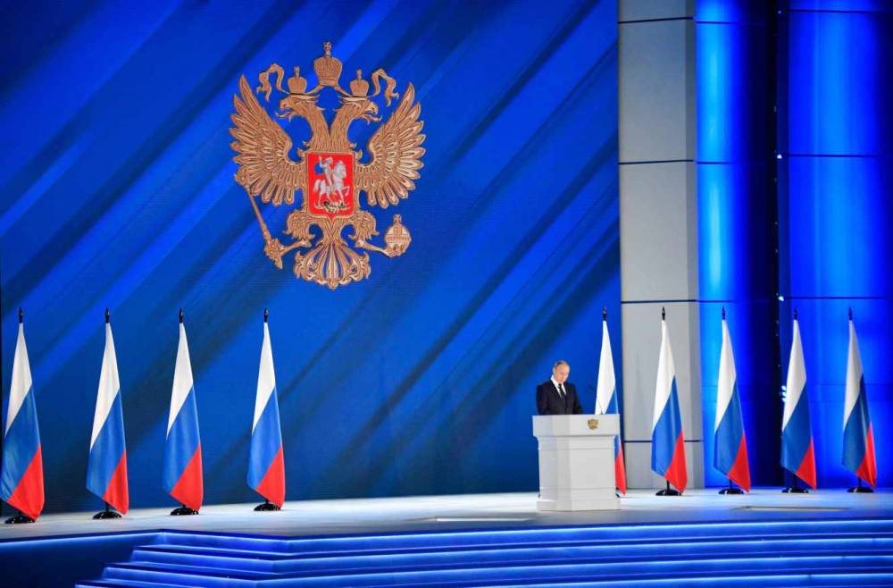 Vladimir Poutine met en garde ceux qui seraient tentés de « franchir une ligne rouge avec la Russie »