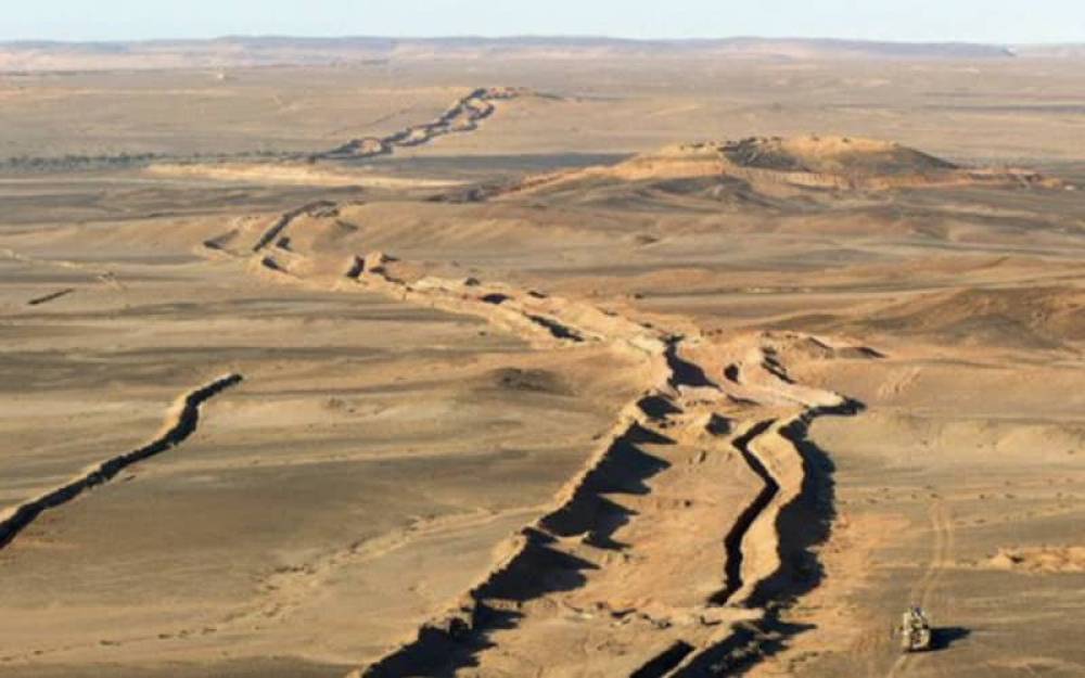 Maroc : les FAR renforcent le mur de défense au Sahara