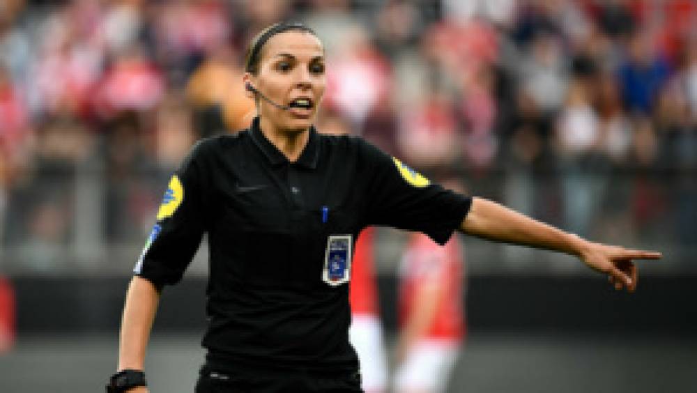 Football / Coupe de France : Stéphanie Frappart, première femme désignée pour arbitrer la finale