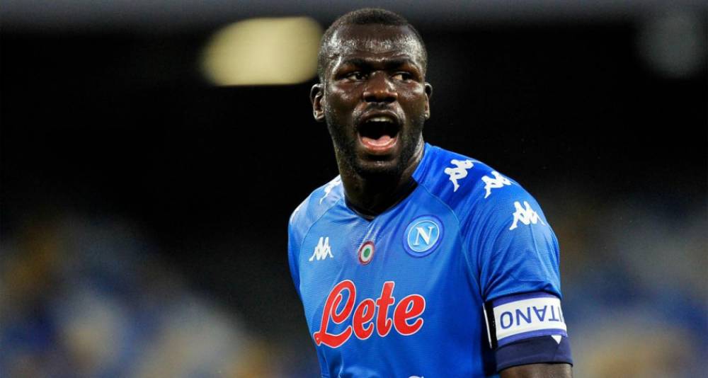 Le défenseur de Naples Koulibaly visé par des insultes racistes