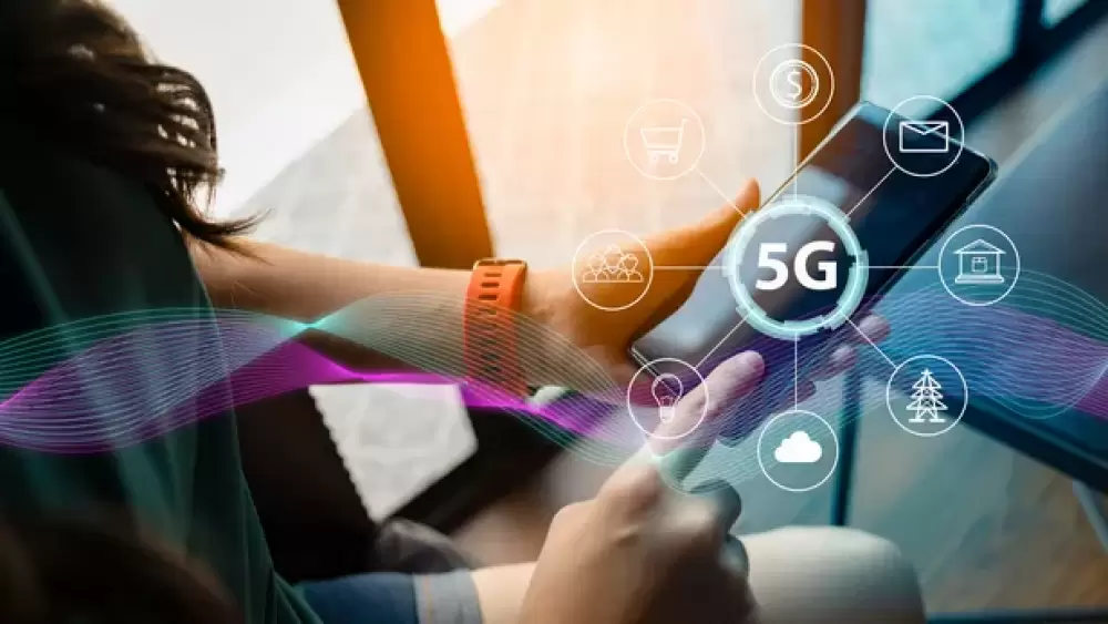 Deux ans après son lancement, l'adoption de la 5G accélère en France