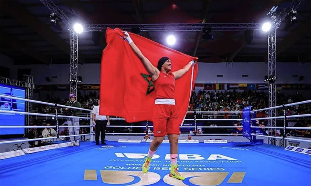 Boxe : la FRMB verse des primes à Khadija El Mardi et Yasmine Moutaqui