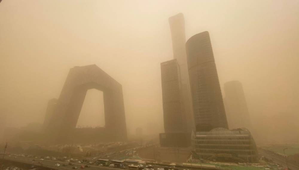 Chine : Beijing frappée par une tempête de sable