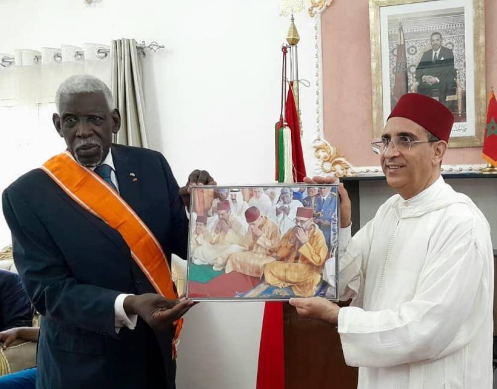 L’ancien ambassadeur du Tchad au Maroc Mahamat Abdelrassoul décoré du Grand Cordon du Wissam Al Alaoui