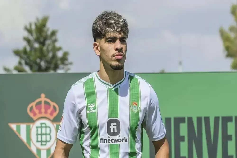 Abde Ezzalzouli poussé vers la sortie par le Real Bétis