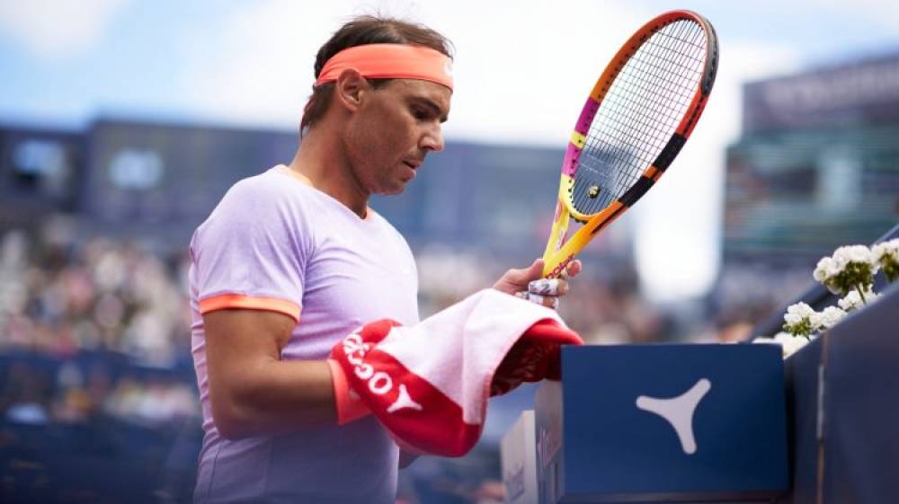 Tennis: Rafael Nadal « pas sûr de jouer à Roland-Garros », à un mois du tournoi