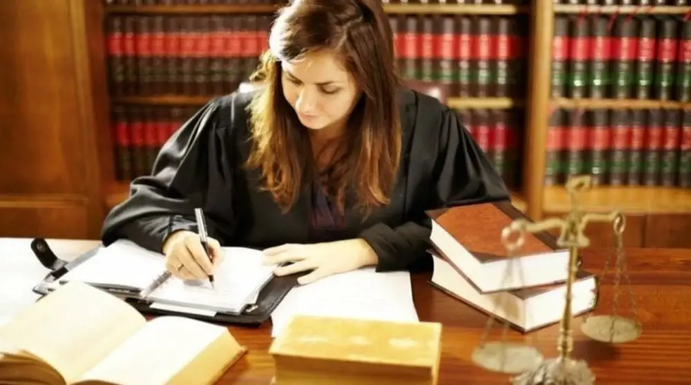 Les diplômés en droit dénoncent les nouvelles conditions d’accès aux concours du ministère de la Justice