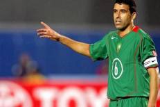 Noureddine Naybet dans le "Onze Idéal" historique du Deportivo La Corogne