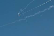 Emirats Arabes Unis : Interception de 19 missiles balistiques et 26 drones lancés depuis l’Iran