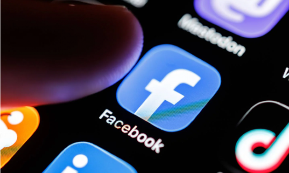 Un ancien employé de Meta poursuivi pour avoir téléchargé 30.000 photos privées d’utilisateurs de Facebook