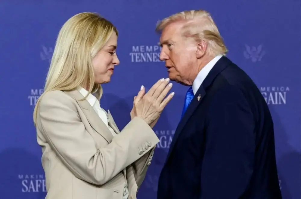 Donald Trump limoge sa ministre de la Justice Pam Bondi