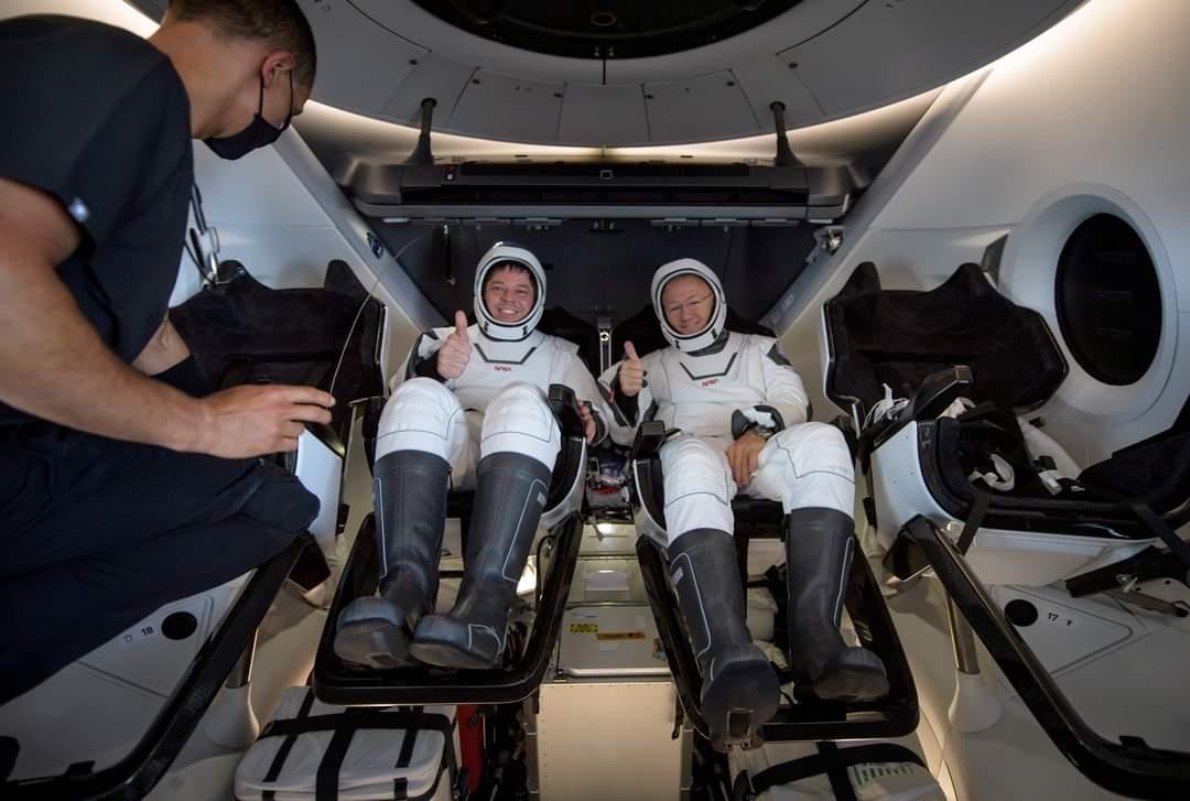 La capsule de SpaceX a bien ramené les deux astronautes sur Terre