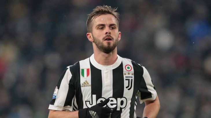 FC Barcelone : Miralem Pjanic testé positif au coronavirus