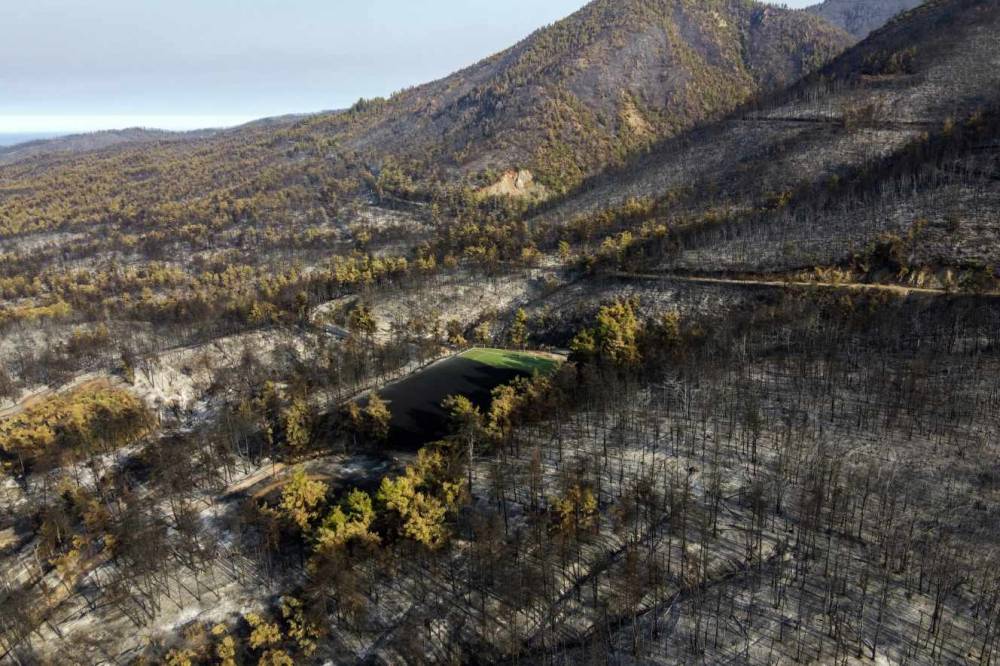 Grèce : même si les incendies sont maîtrisés, les pompiers restent en état d’alerte