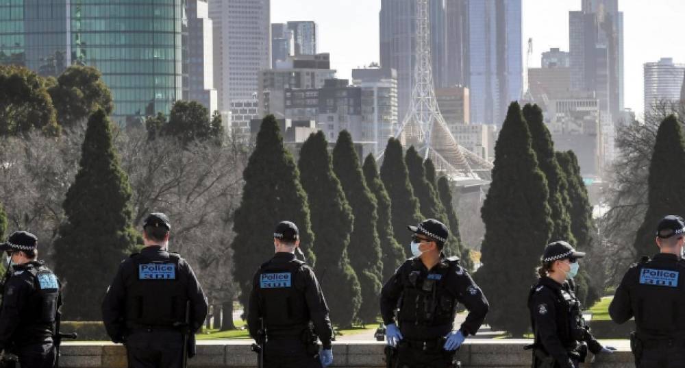 Covid-19 : nouveau confinement à Melbourne, Sydney enregistre un nombre record de cas