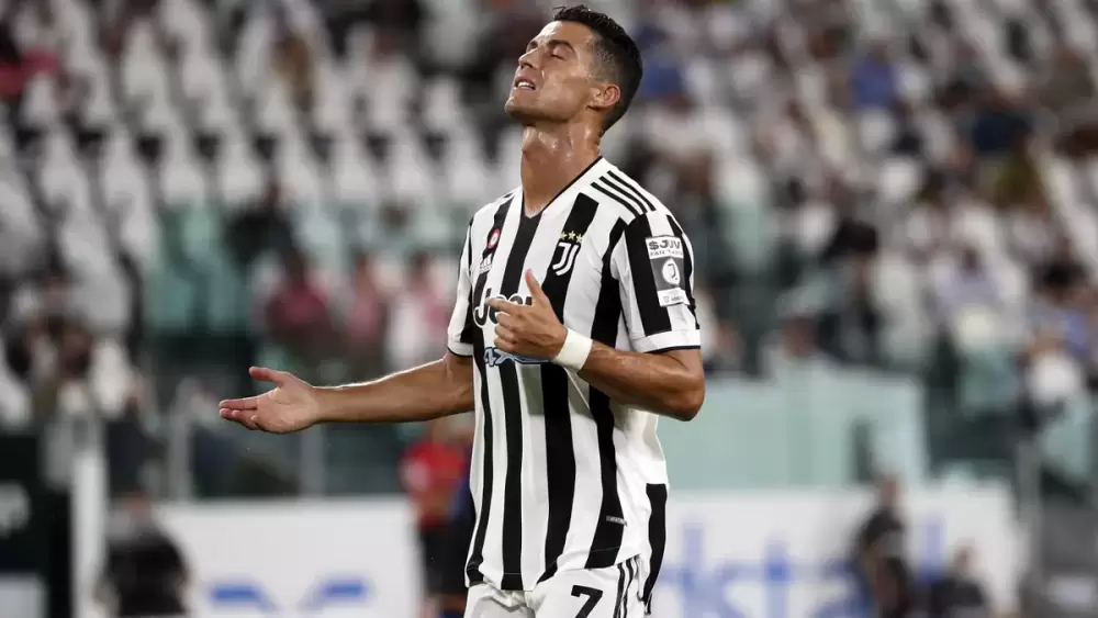 Cristiano Ronaldo (Juventus) écourte l'entraînement après une blessure à un bras