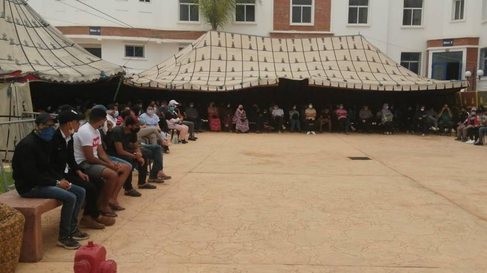 Diapo. À Agadir, les FAR vaccinent les personnes âgées de 18 ans et plus