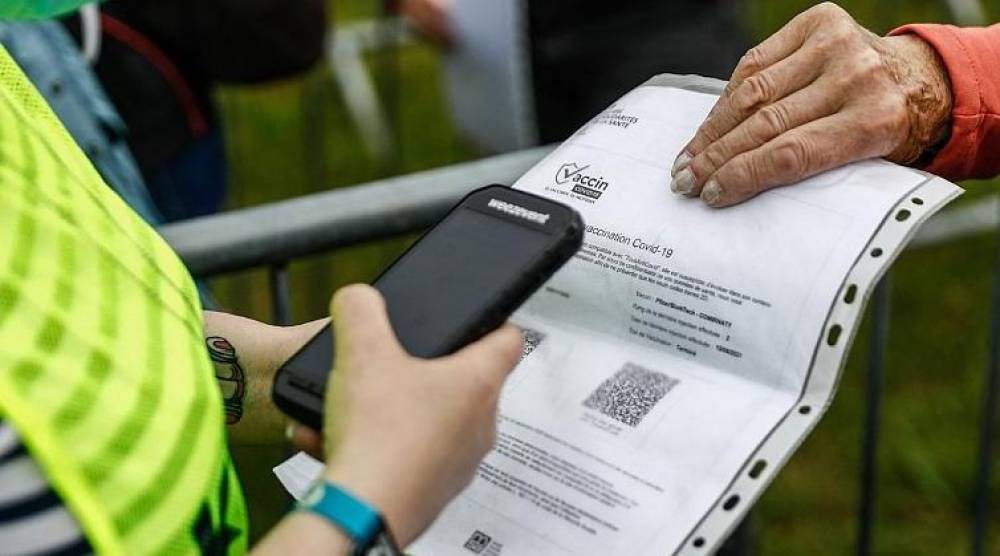 France : Pass sanitaire obligatoire pour près de 2 millions de salariés au contact du public