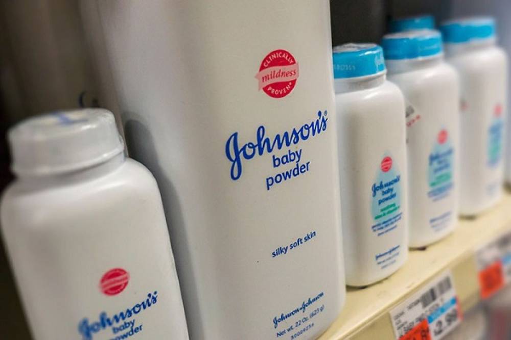 Johnson & Johnson met fin à la fabrication de sa poudre à base de talc