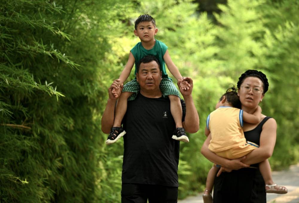 En manque de bébés, la Chine annonce de nouvelles aides aux jeunes parents