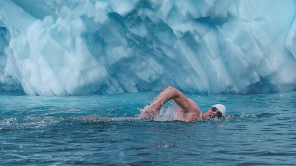 Un Britannique va parcourir plus de 500 km à la nage pour sensibiliser à la protection des océans