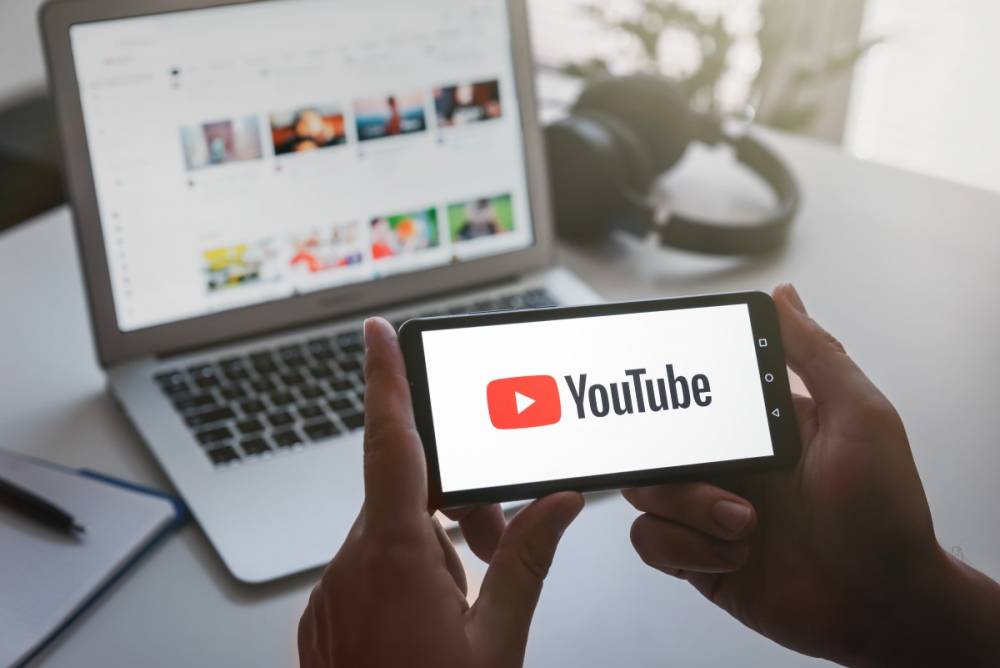 Youtube teste une fonction de recherche de musique en fredonnant