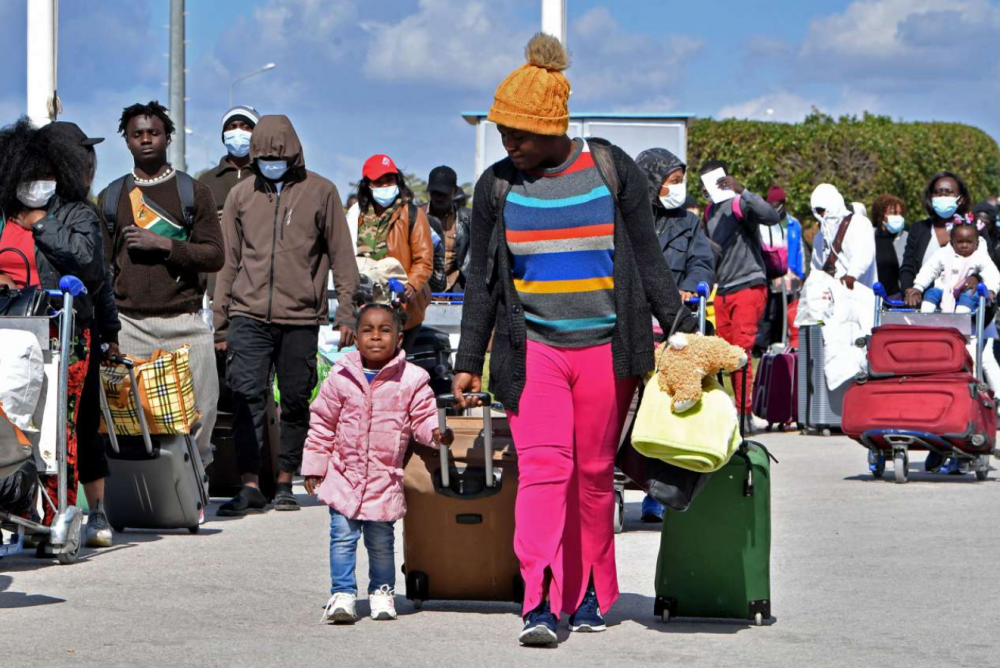 Accord entre la Tunisie et la Libye pour accueillir les migrants bloqués à la frontière