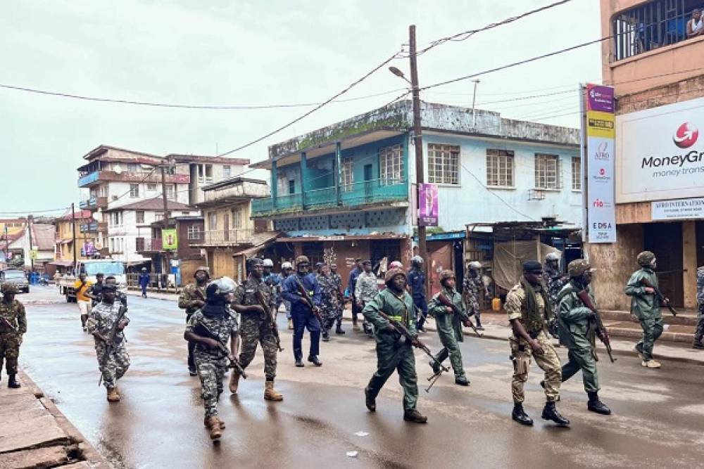 Tentative de coup d’État en Sierra Leone : 24 militaires condamnés