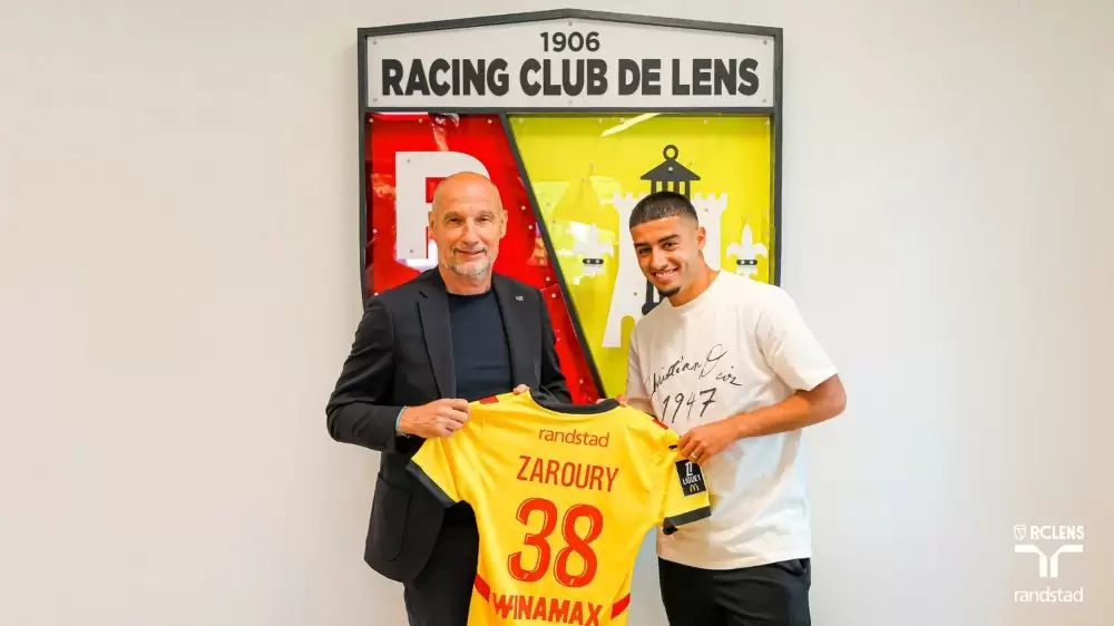 Mercato : Anass Zaroury signe à Lens jusqu'en 2028