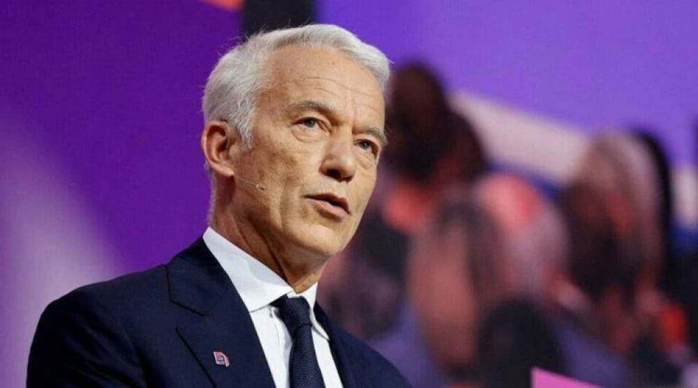 Le patronat français crée « un front économique » pour peser dans le débat politique