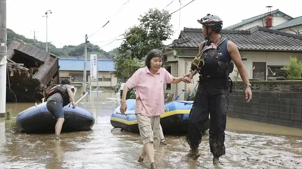 Inondations au Japon : 3 millions de personnes appelées à évacuer, plusieurs disparus