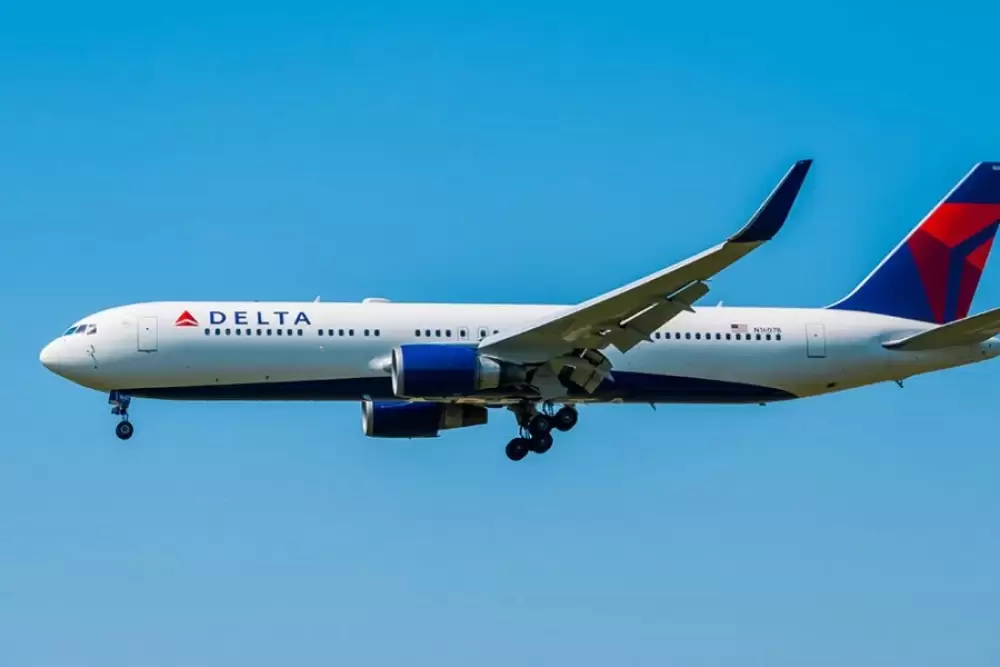 Frayeur à bord d’un vol Delta Airlines : un volet d’aile se détache en plein ciel