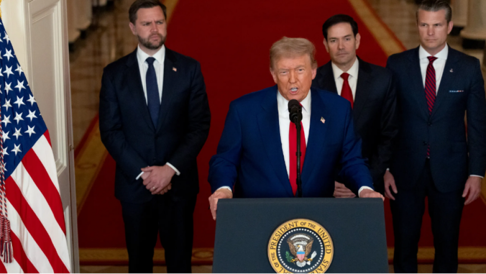 Droits de douane : Trump affirme que les négociations se déroulent "plutôt bien" avec la Chine