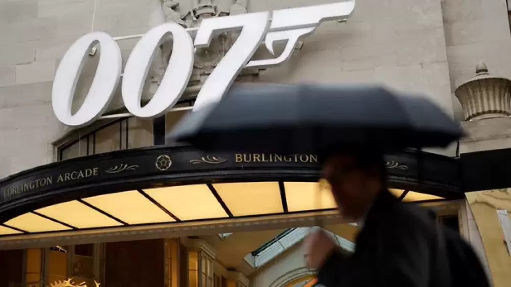 Mort de Joe Caroff, l’homme au crayon d’or qui a imaginé le logo 007