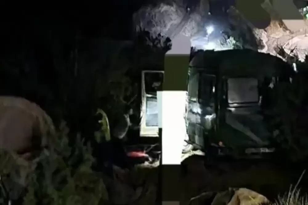 Azilal : Un bus transportant un cortège de mariage se renverse en faisant 20 blessés