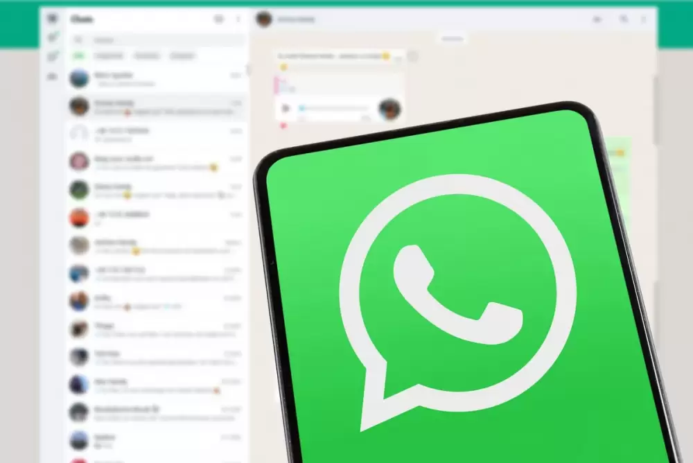 Vous avez un iPhone ? WhatsApp veut maintenant écrire à vos proches pour vous
