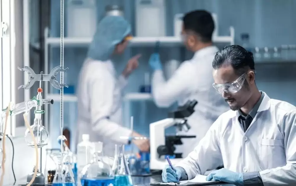Quatre chercheurs marocains se hissent dans le top 200 mondial de la physique en 2025
