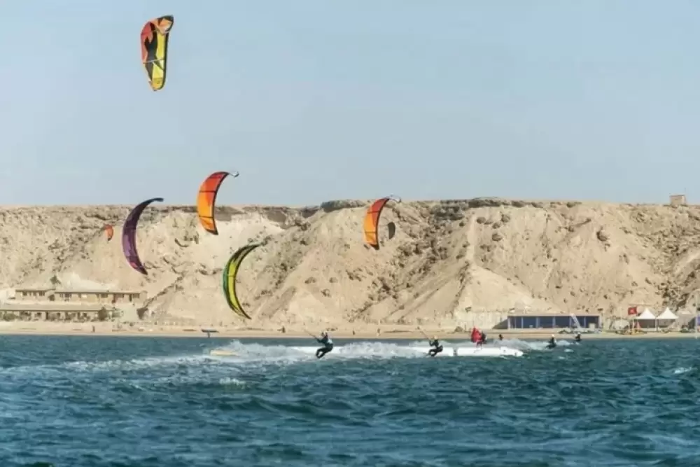 Kitesurf : plus de 500 km au fil du Sahara pour le Dakhla Downwind Challenge