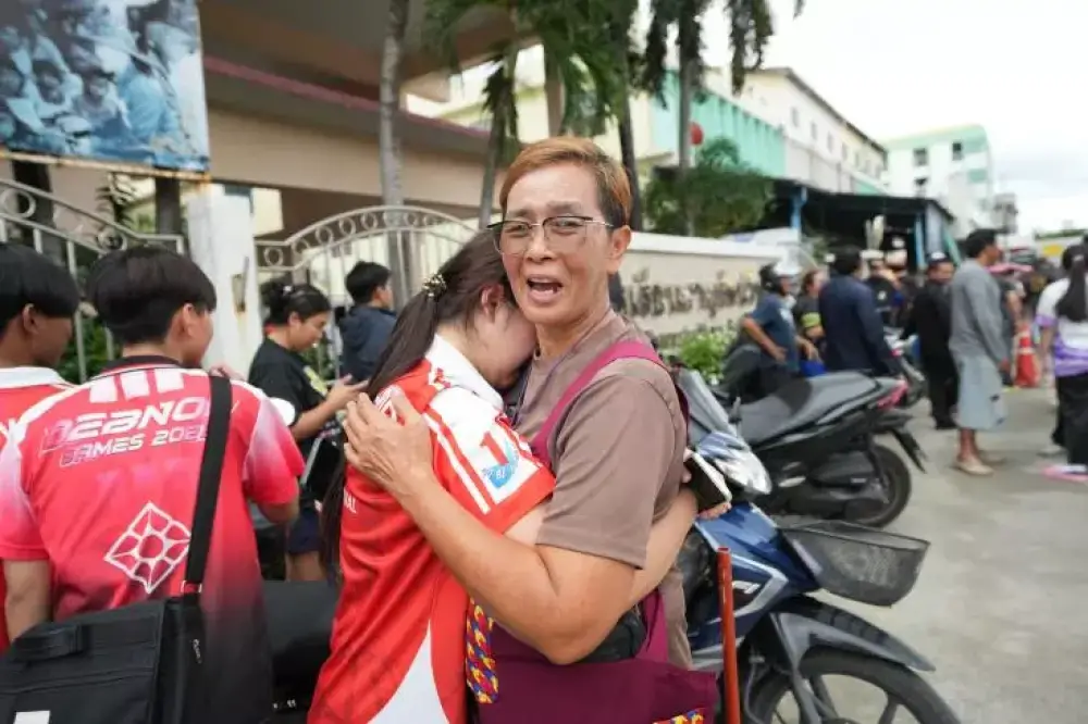 Fusillade en Thaïlande: au moins huit personnes ont été tuées par un adolescent, dont six dans son lycée où il est décédé aussi