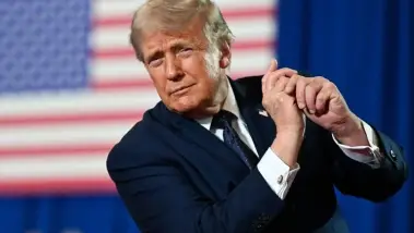 Donald Trump mise sur la pression économique pour...