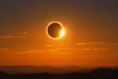 Éclipse solaire prévue le 12 août en France, prudence recommandée par les autorités