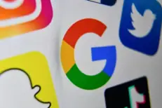 La Malaisie impose la vérification de l’âge sur les réseaux sociaux