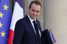 Le gouvernement français annonce une réforme de la communication de l’État et une baisse de ses dépenses