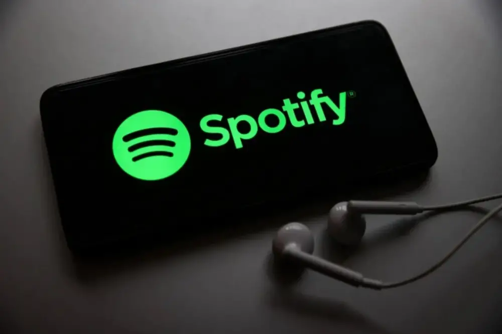 Spotify lance un badge pour identifier les contenus créés par l'IA