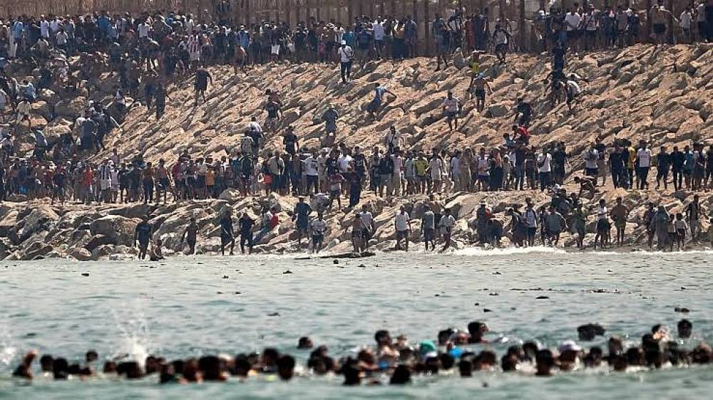L'Espagne annonce le retour au Maroc de près de 70.000 migrants depuis Sebta
