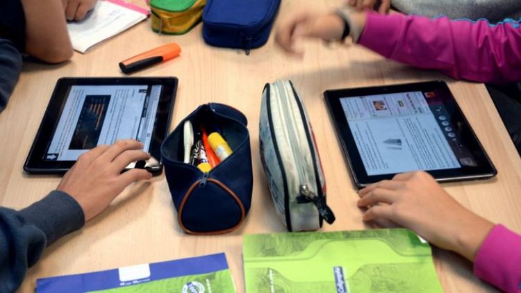 Lancement de l'application mobile pour l’enseignement à distance “TelmidTICE”